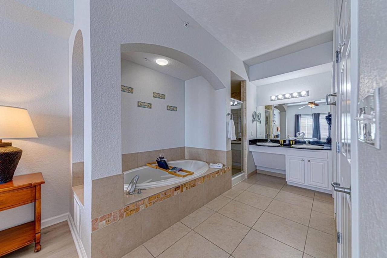 Exquisite 2bdr Near Orlando